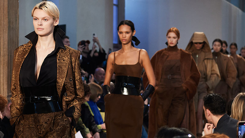 Max Mara Fall Winter 2023 Runway Show &ndash; The Camelocracy