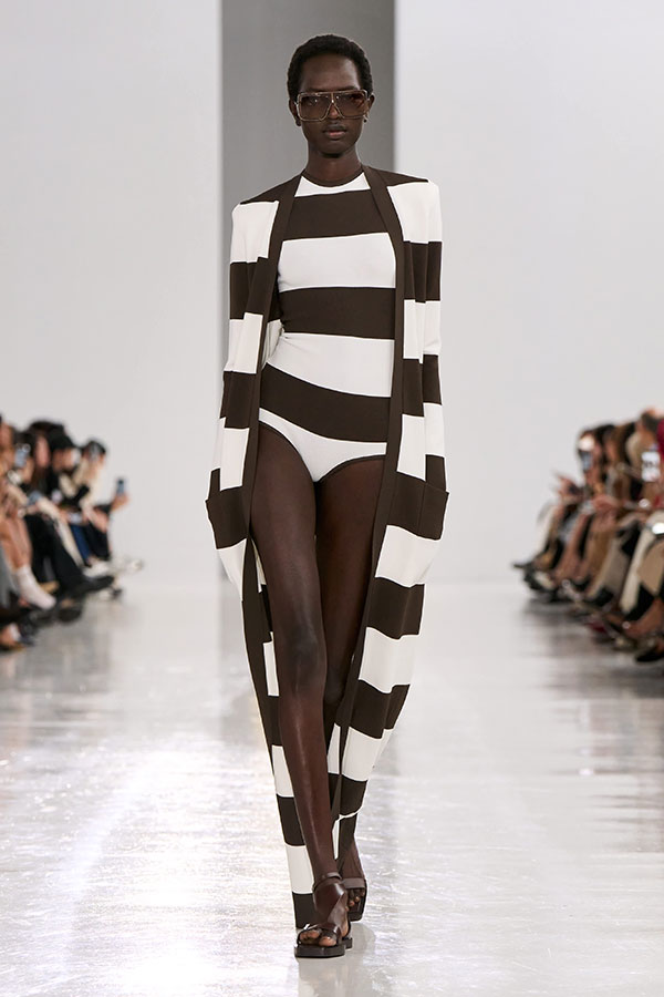 Max Mara Ss25 32 Max Mara